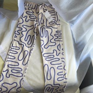Zara mid rise abstract jeans